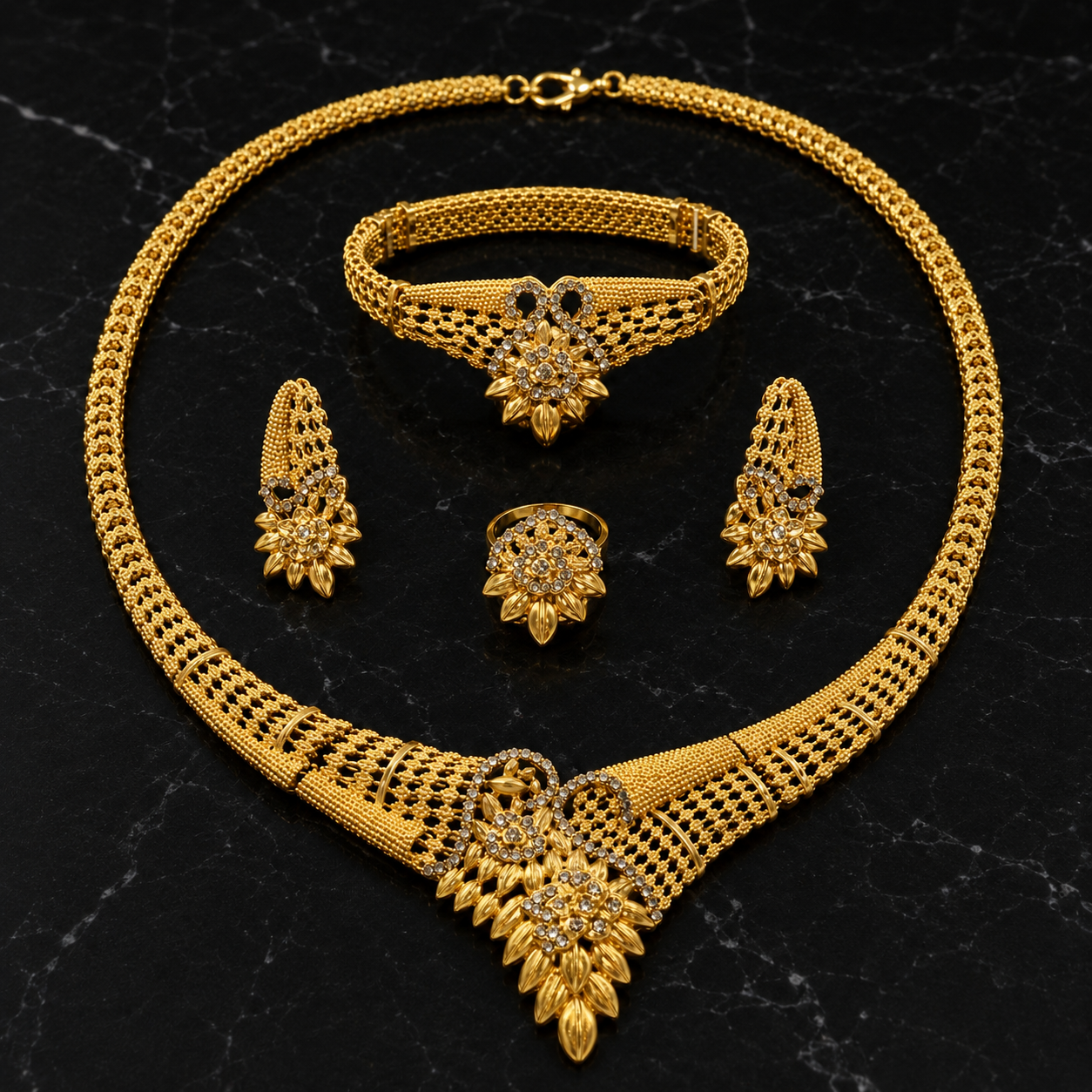 Teke Plume Ornament